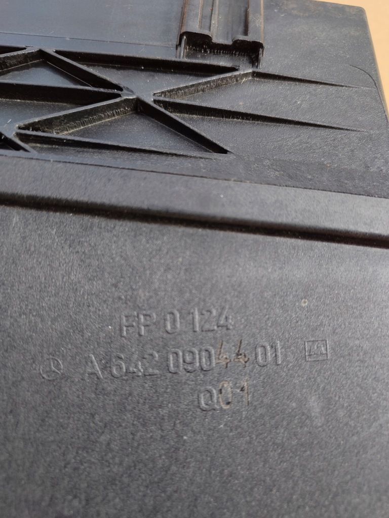 фото №5, Mercedes-benz оригинальный номер a6420904401 корпус фильтра воздуха