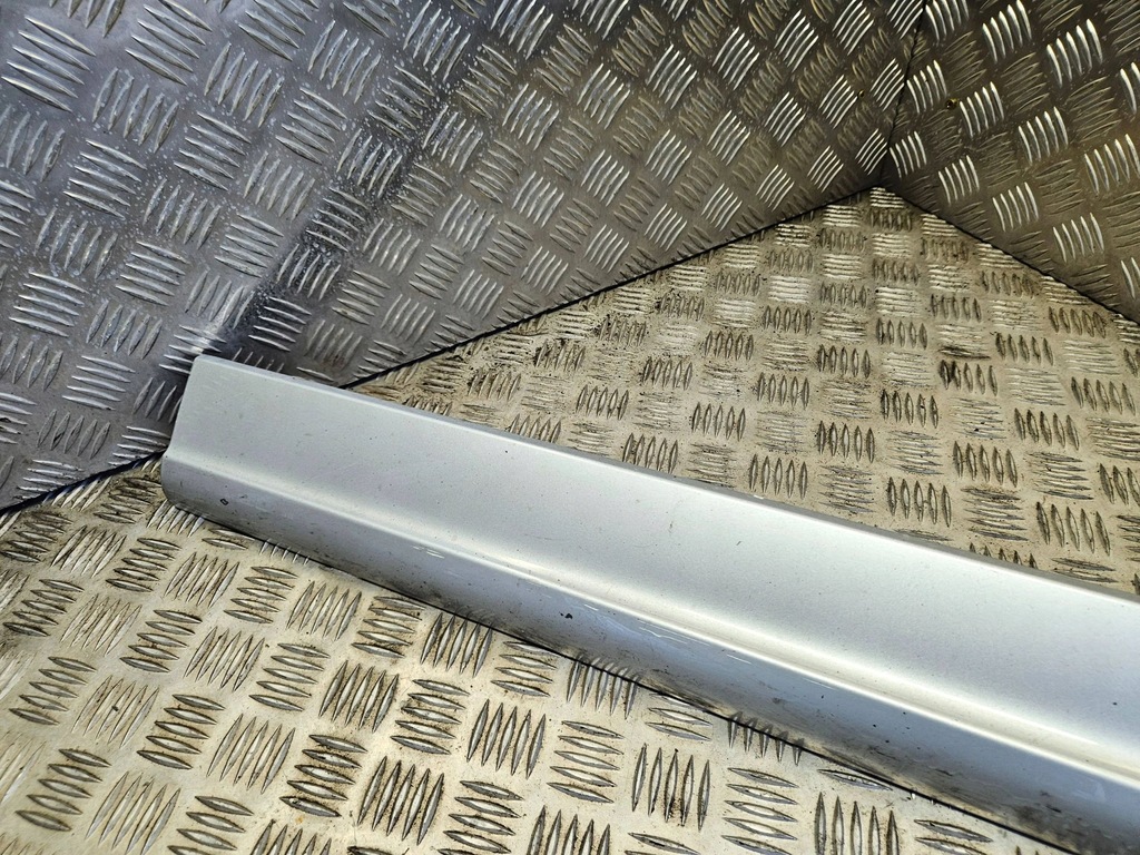 фото №8, Audi q5 sq5 2011 перед сторона ліва молдинг двері передніх