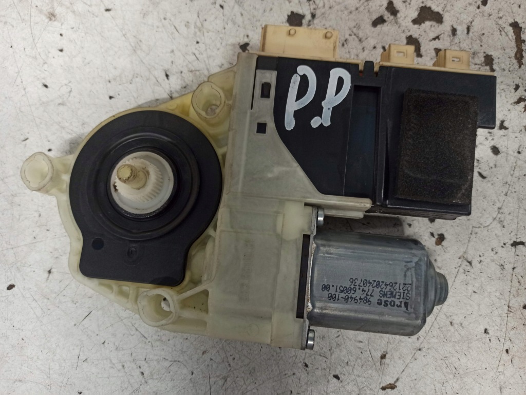 фото №12, Citroen c4 моторчик стекло правый перед 9681577380