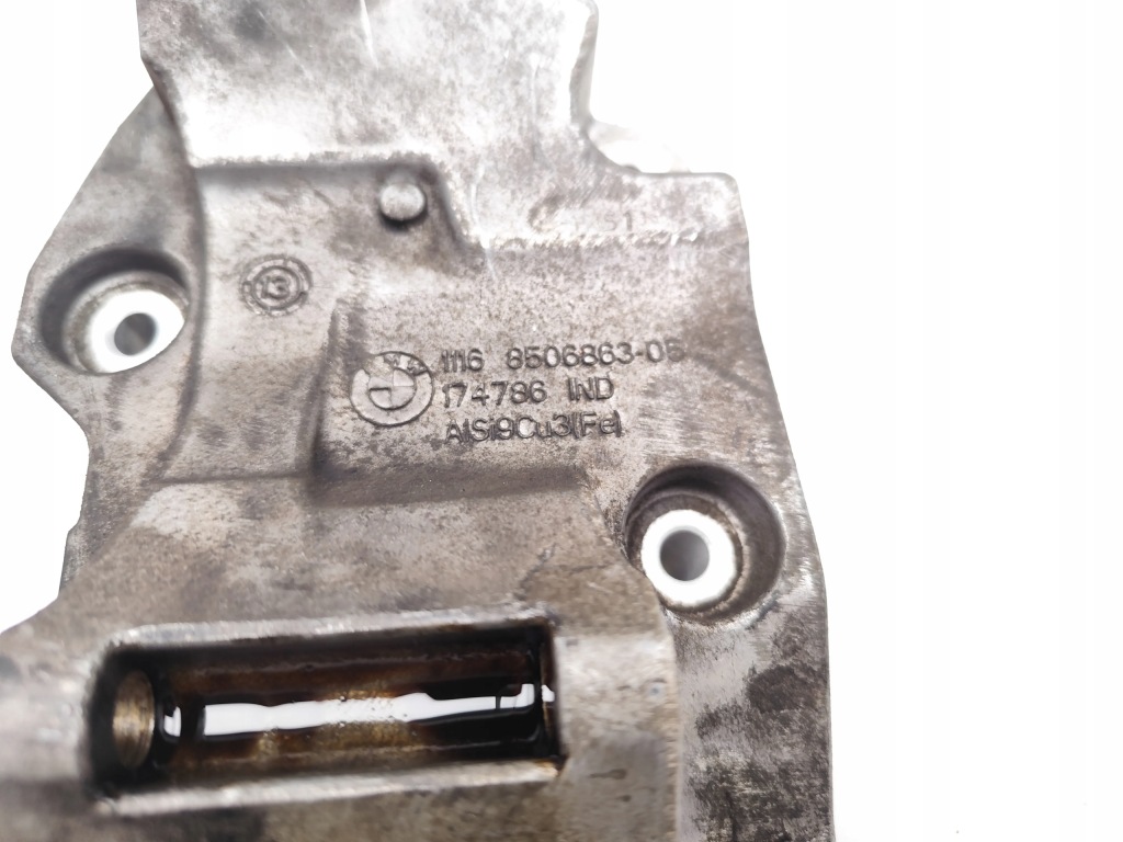 Bmw 5 series кронштейн генератора 520d дизель 135kw 184 hp 6506863 2014 Зі Шроту