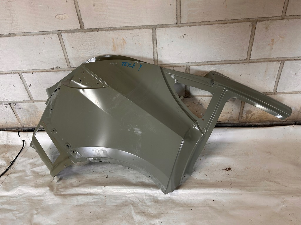 фото №1, Крила задня правий tesla y