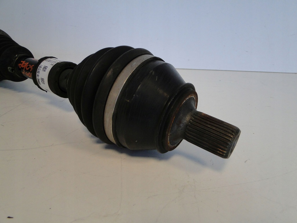 фото №5, Mercedes a klasa 177 w177 привідний вал передня ліва 4matic 45 amg