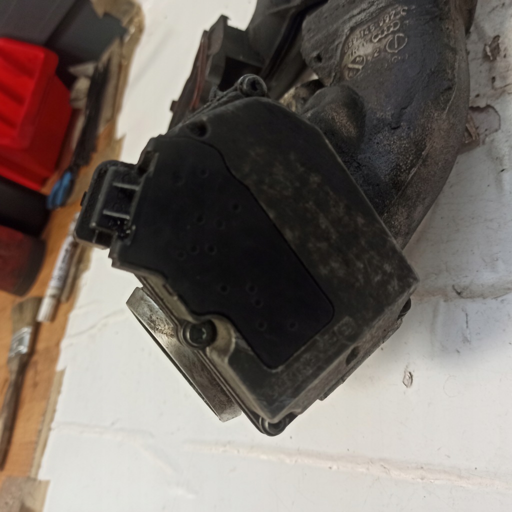 Audi дросельна заслінка + колектор впускний  + труба 4e0145950d 059145997c 059145762b Зі Шроту