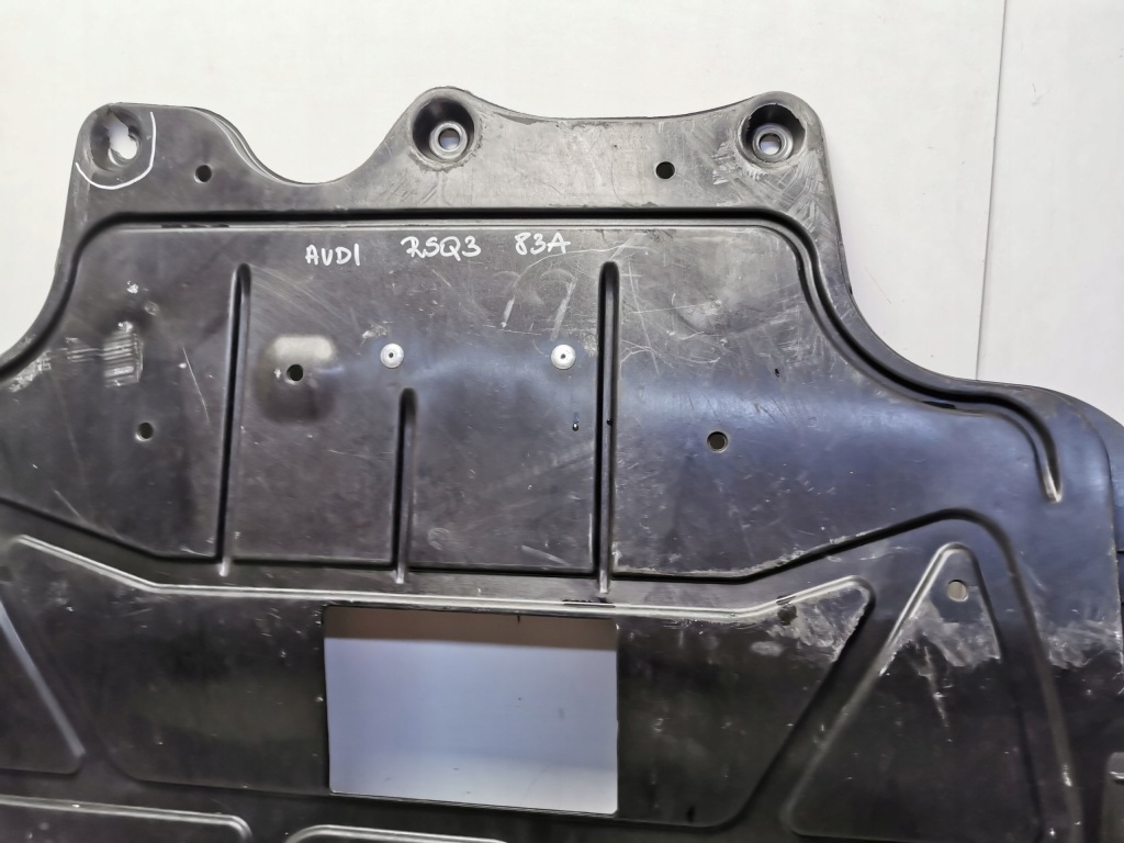 Купити Плита захист нижня під  двигун audi rsq3 83a825236