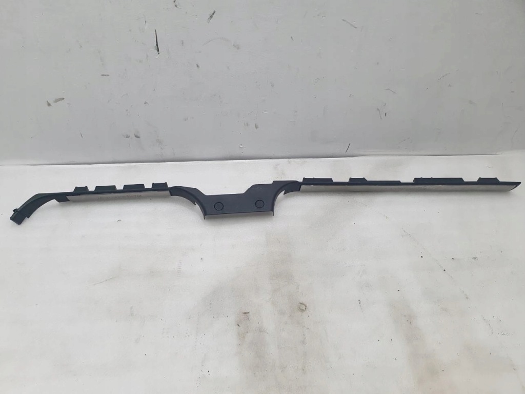 Молдинг порог накладка правая ml w163 Оригинал