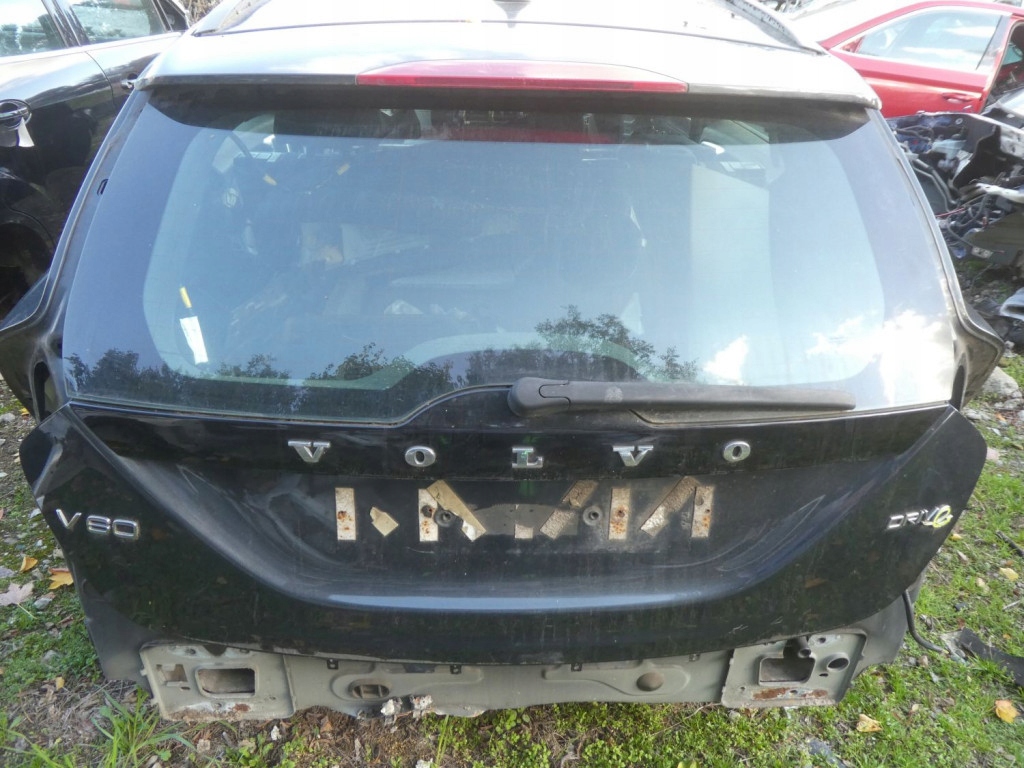 фото №1, Volvo v60 i крышка багажника задняя задняя стекло комплектная задняя