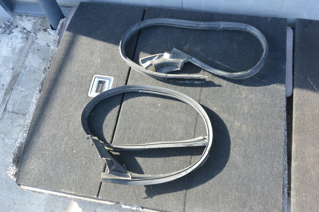 фото №1, Прокладка крыша правая левая kpl dacia renault duster ii