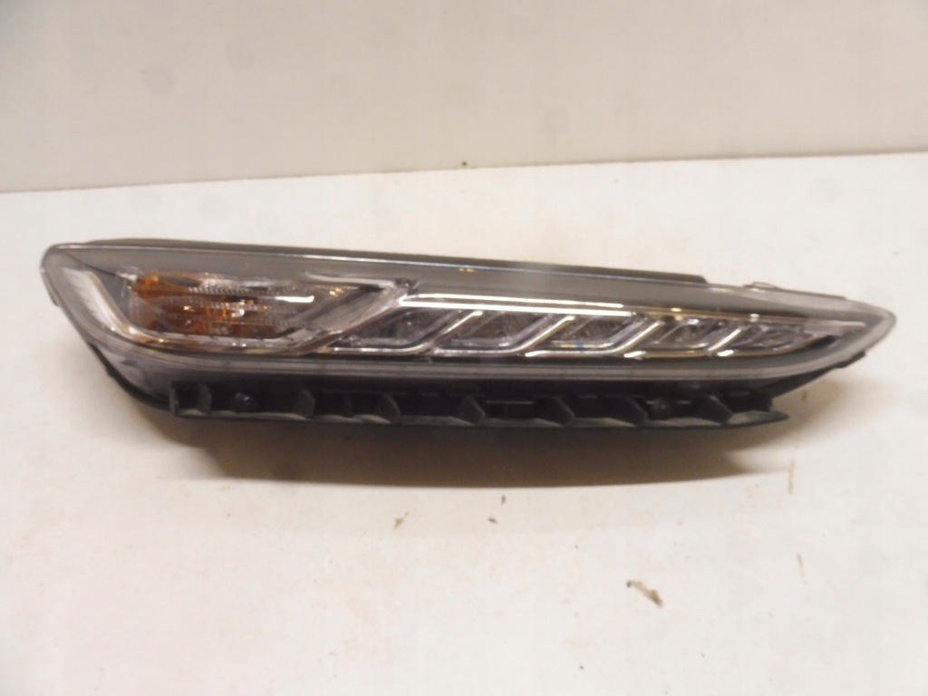 фото №1, Hyundai kona противотуманная фара led drl правый 92208-j90