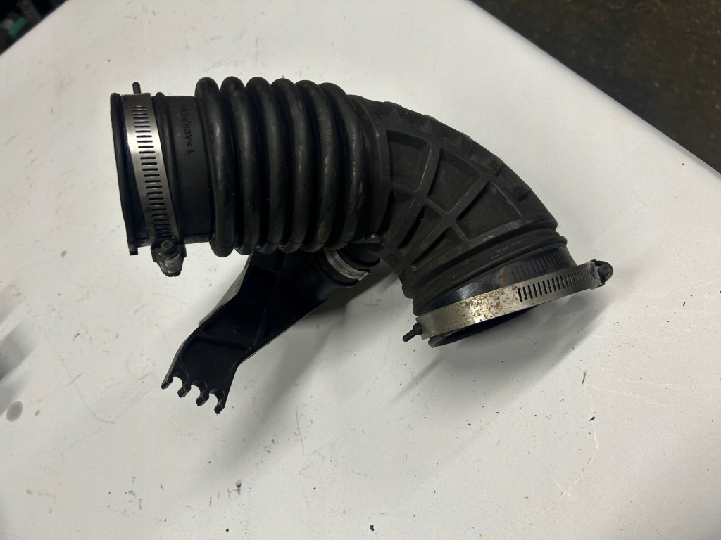 фото №2, Nissan navara d40 2,5 dci шланг труба