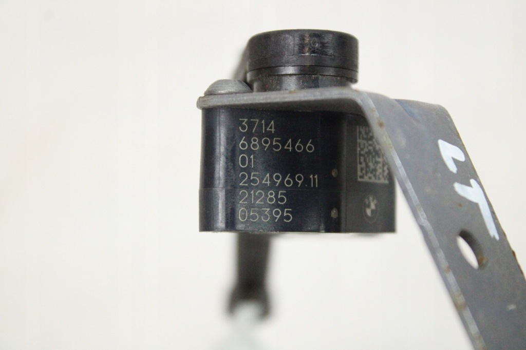 Оригінал  датчик вирівнювання світла кронштейн ліва задній bm2 g26 6895466 28km Київ