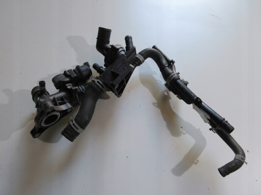 фото №1, Корпус термостата infiniti q30 w246 1.5 dci