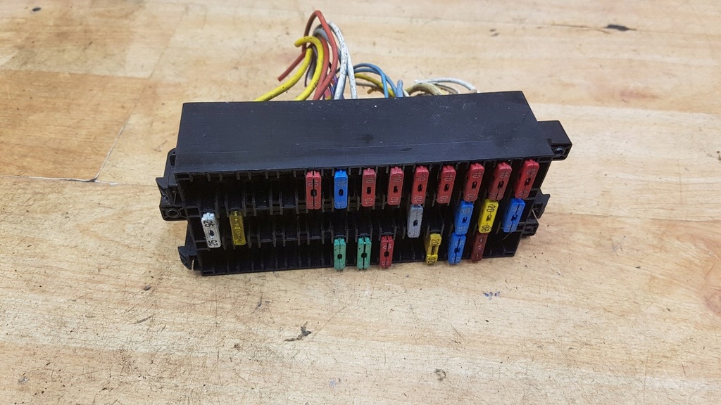 фото №1, Коробка предохранителей renault kangoo i 1.2 16v