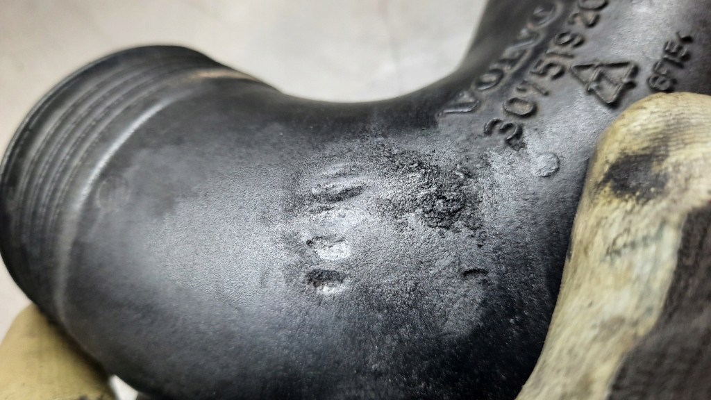 фото №5, Труба інтеркулер 30751920 volvo v60 s60 ii 2.0 d3