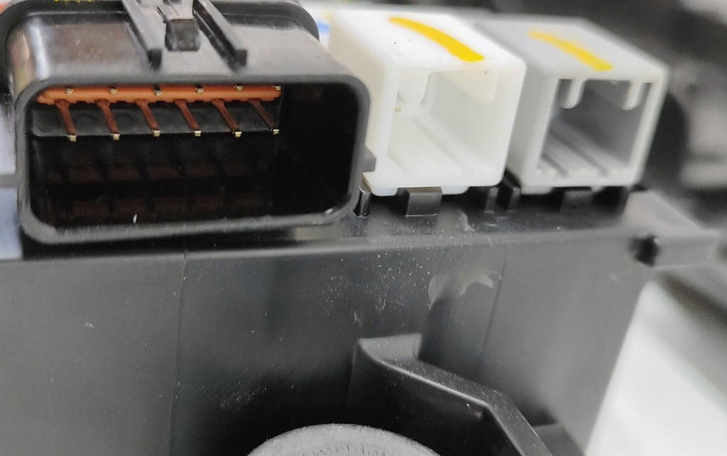 фото №12, Kia niro 2016 рамка / модуль запобіжників