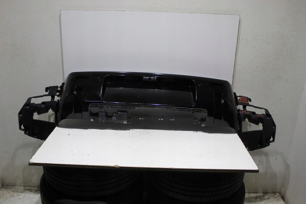 фото №1, Land rover defender ii l663 бампер задняя задний хороший 19r+