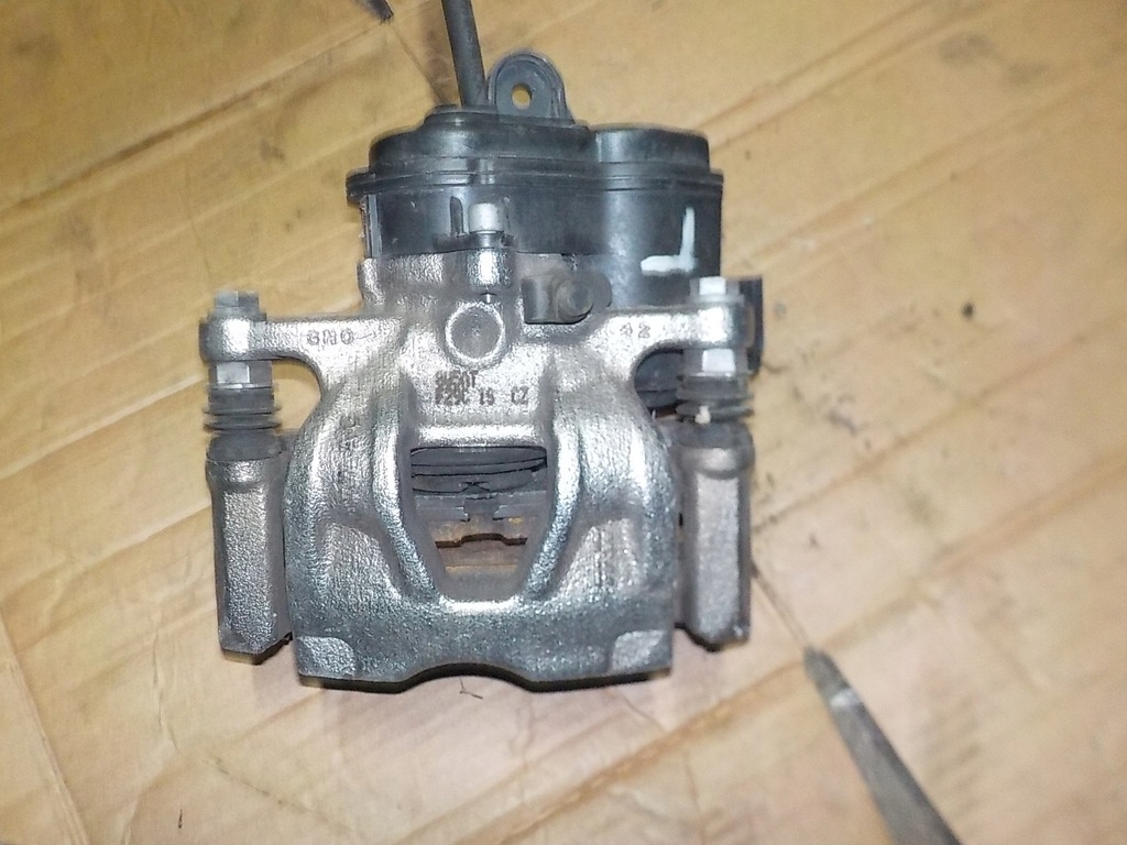 фото №1, Суппорт тормозной задняя левый a4 b9