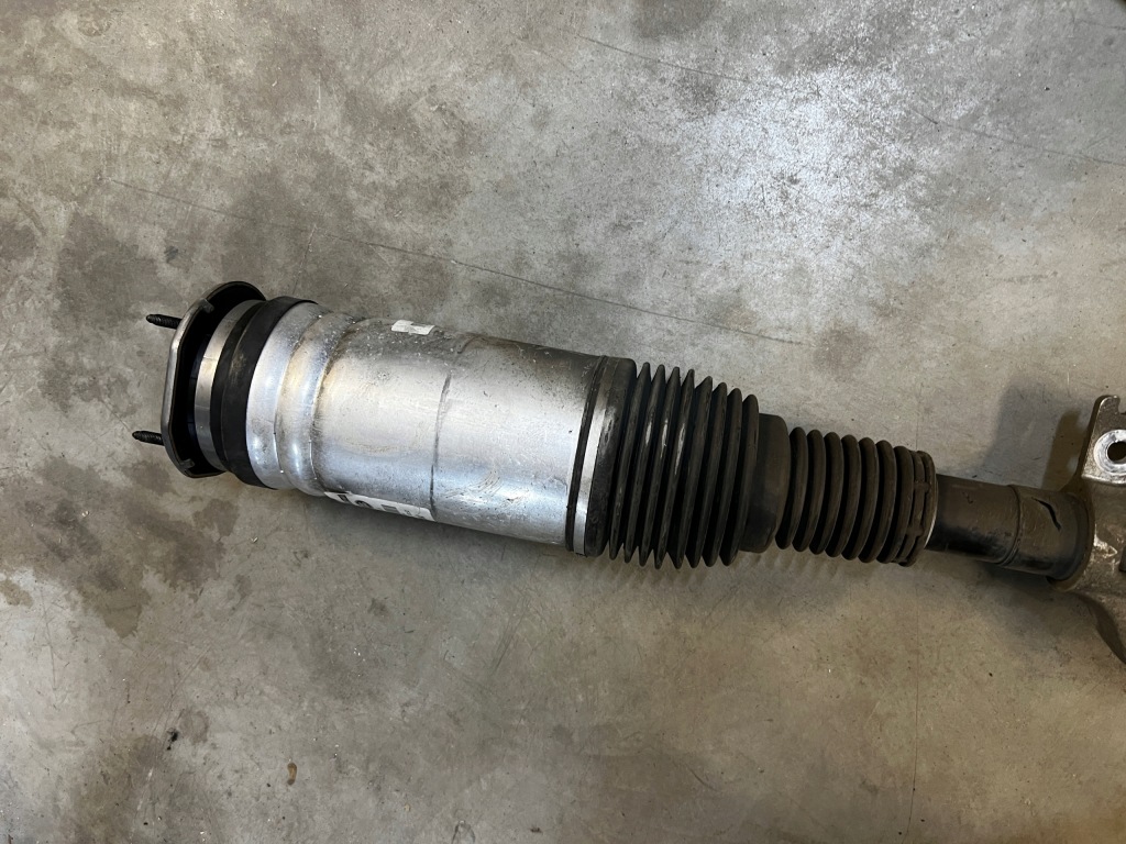 фото №7, Амортизатор пневмоподушка левый перед lr l462 discovery v