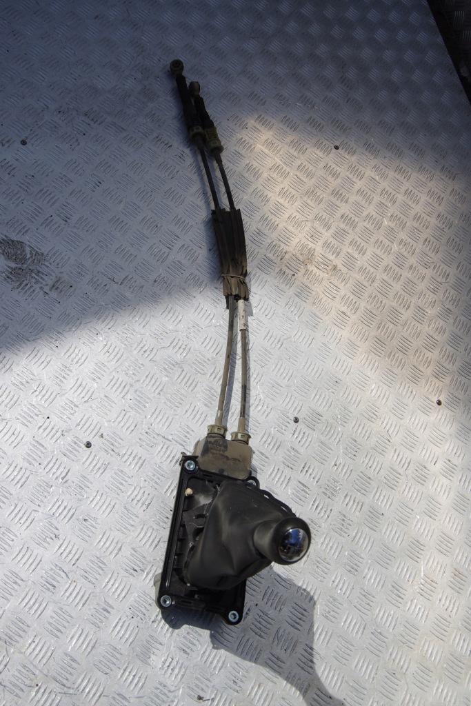 фото №2, Домкрат ручка чохол перемикання передач renault clio iv 1.5 dci 5-biegów