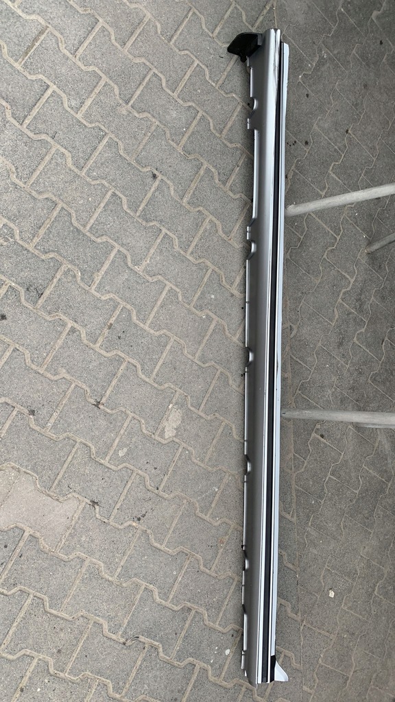 фото №1, Hyundai ioniq 5 2021- накладка поріг права