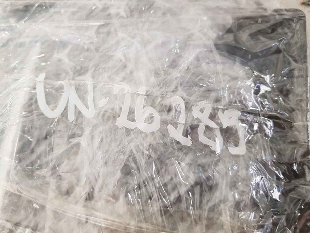 фото №13, Оригинал решётка радиатора значок руль воздуха mercedes cls amg lift a257 c257