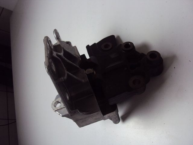 фото №3, Подушка двигуна renault koleos ii 2.0 dci.