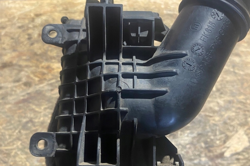 фото №10, Радіатор інтеркулер nissan navara flatbed d23 144614ja0b 2.3l дизель