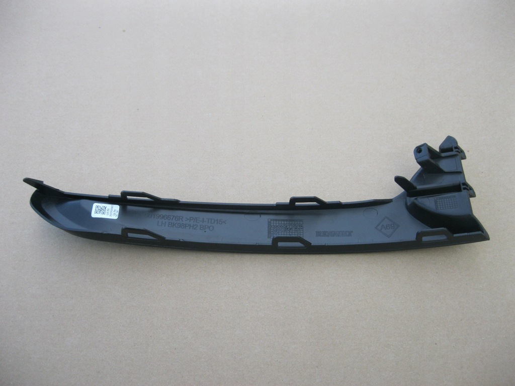 фото №2, Молдинг ліва бампера перед renault clio iv lift