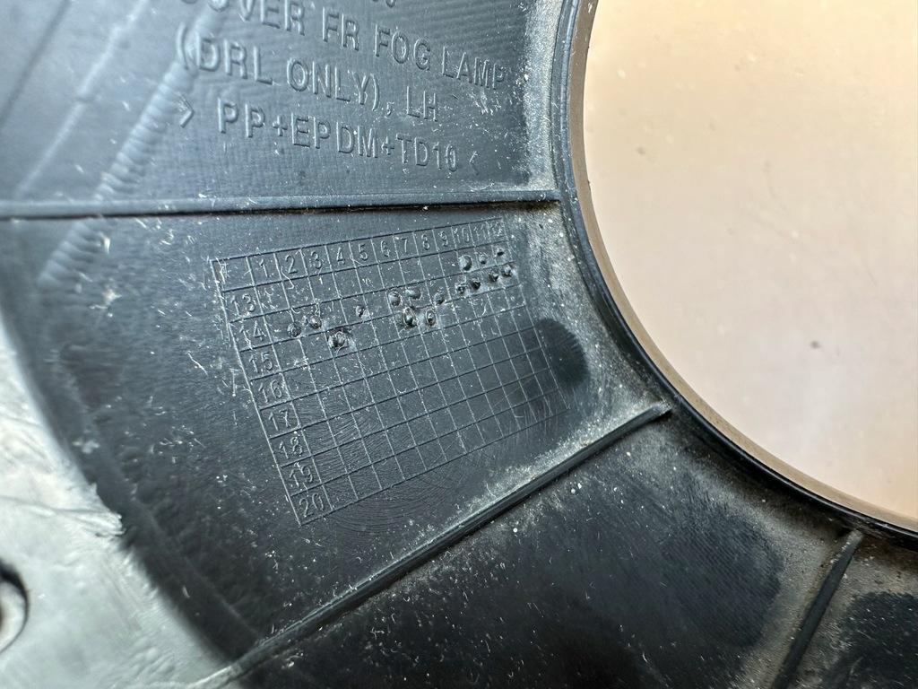 фото №14, Hyundai i10 ii 13-16r решітка протитуманної фари лівий перед