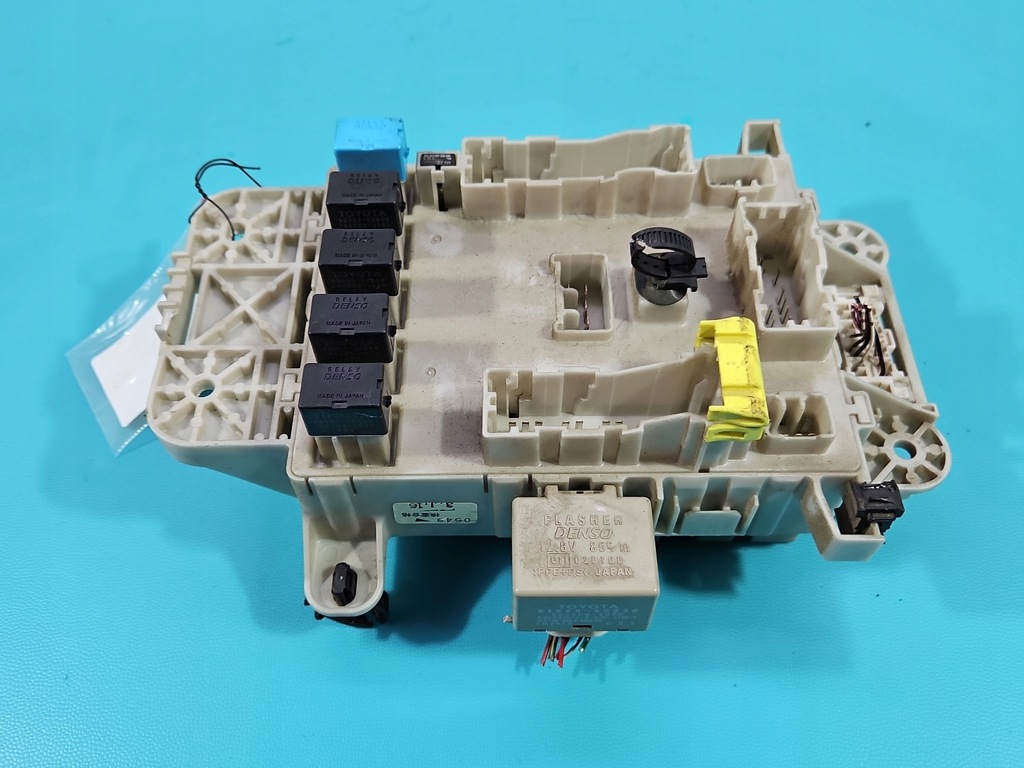 фото №6, Коробка предохранителей toyota rav4 ii 00- 81980-50030