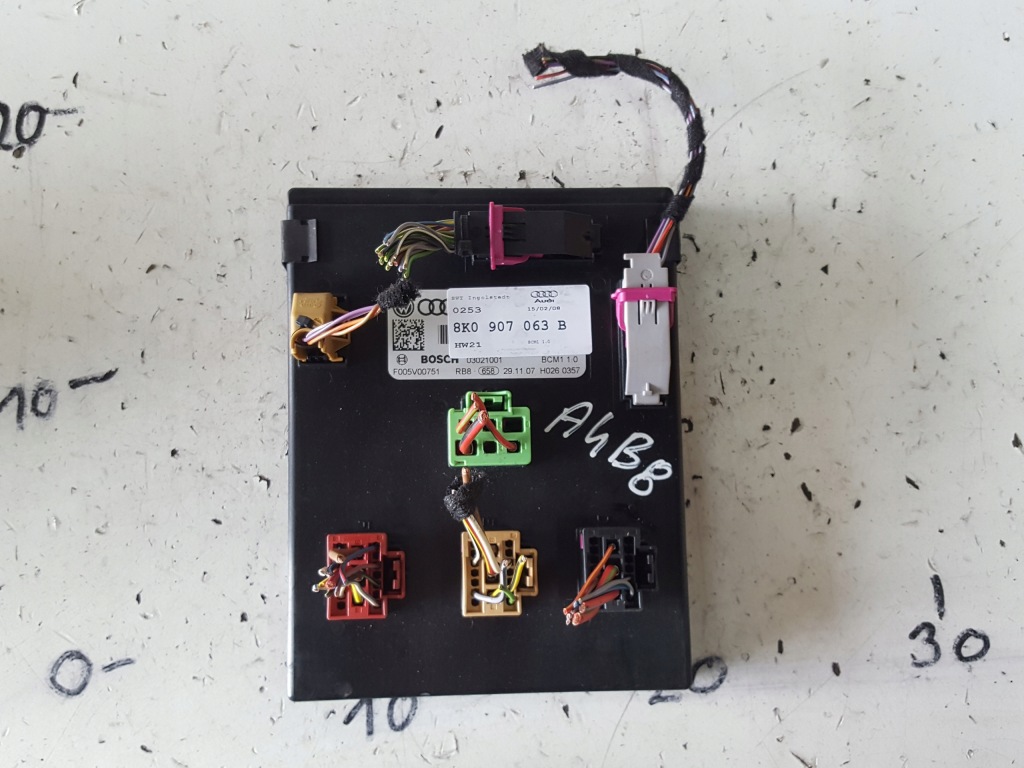 фото №1, Audi a4 b8 08r- модуль комфорту 8k0907063b