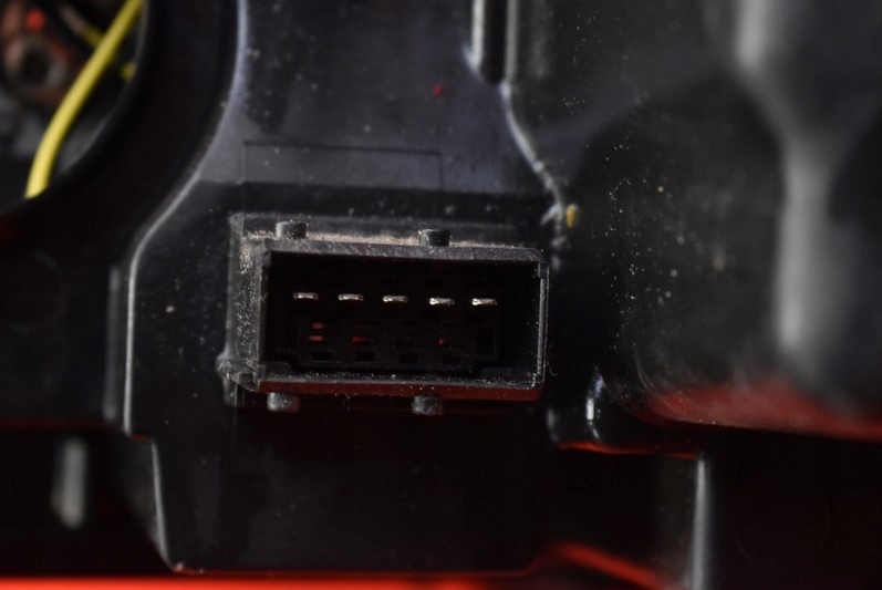 фото №9, Фара правый лампа перед eu citroen c5 1 i 03r