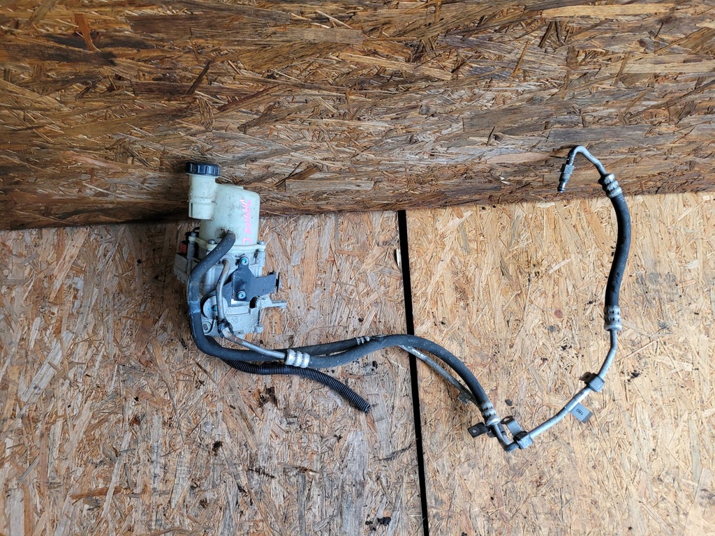 фото №1, Насос підсилювача dacia 491100032r duster