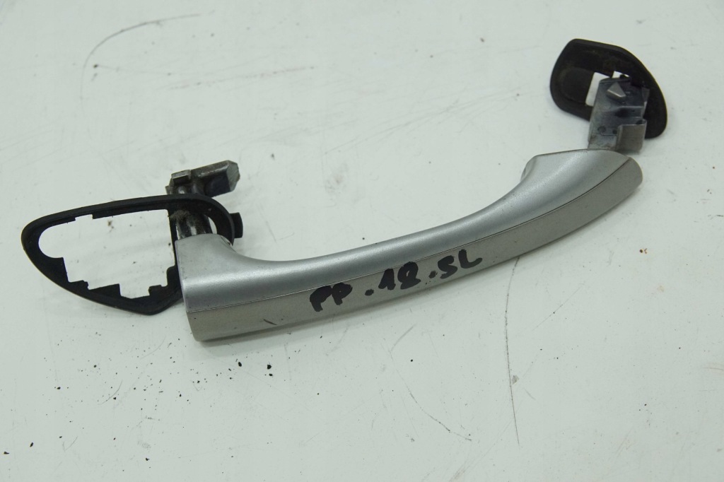 Ручка права kol 723 mercedes sl r230 02 Доставка