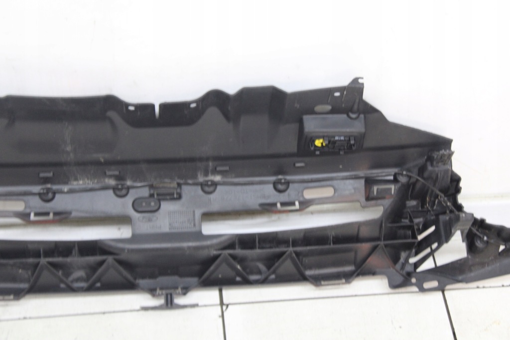 Накладка верхній поперечина підсилювач решітка  ford focus mk3 2010r- bm51-17e778-ah Київ