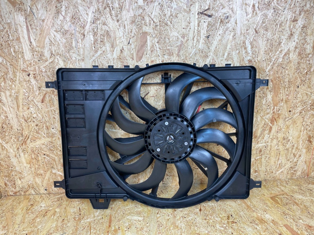 Купити Вентилятор радіатор корпус land range rover jaguar gj32-8c607-bc