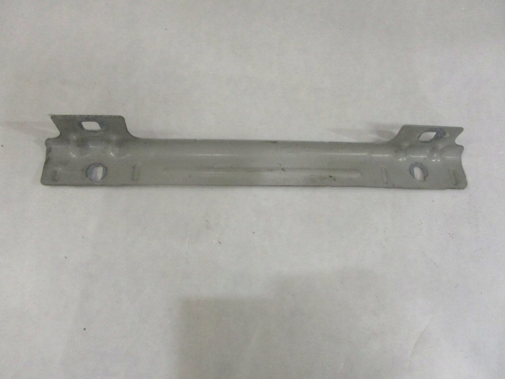 фото №1, Кронштейн кронштейн крыла перед правый mercedes slk r171 a1718811014