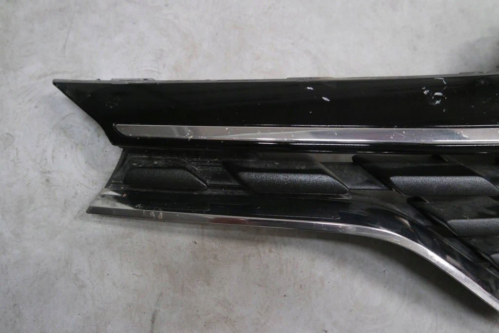 Решітка радіатора решітка  радіатора renault scenic iv 96199339 Ціна