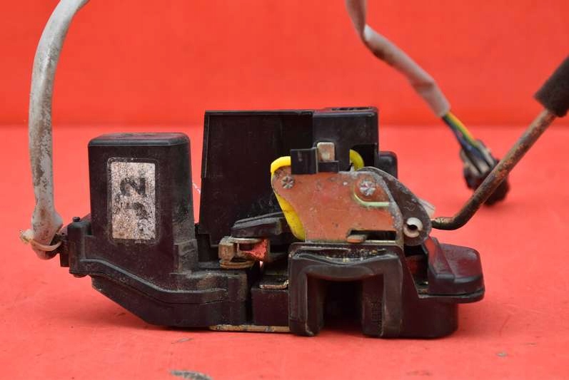 фото №1, Замок дверь правый перед передний eu kia carens 2 ii 02-06