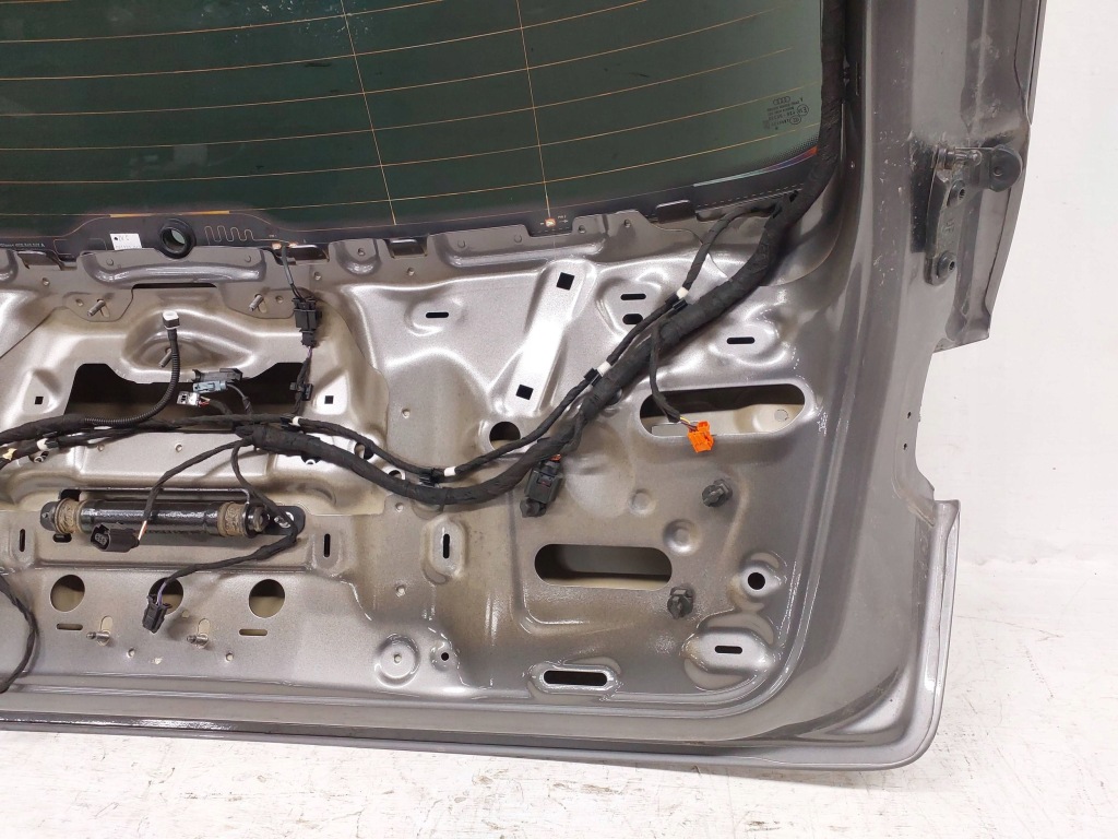 Крышка багажника багажника audi e-tron 2106310009 Цена