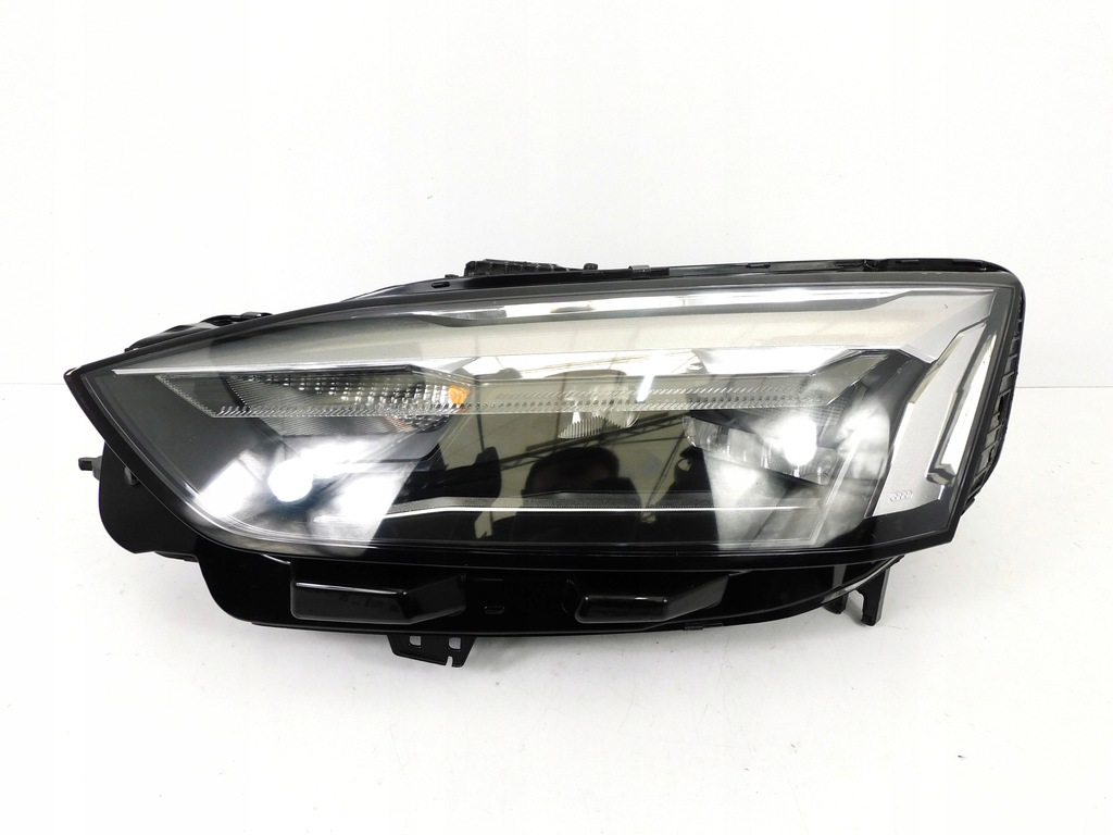 фото №1, Audi a5 8w6 lift лампа ліва led 8w6941011