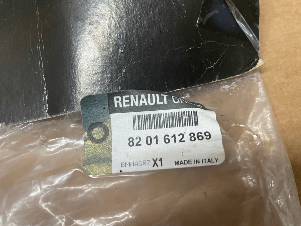 фото №4, Renault megane iv hb захист przciwsłoneczne вікон оригінал 8201612869