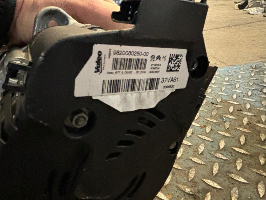 Генератор 1.6 гибрид citroen ds7 Оригинал