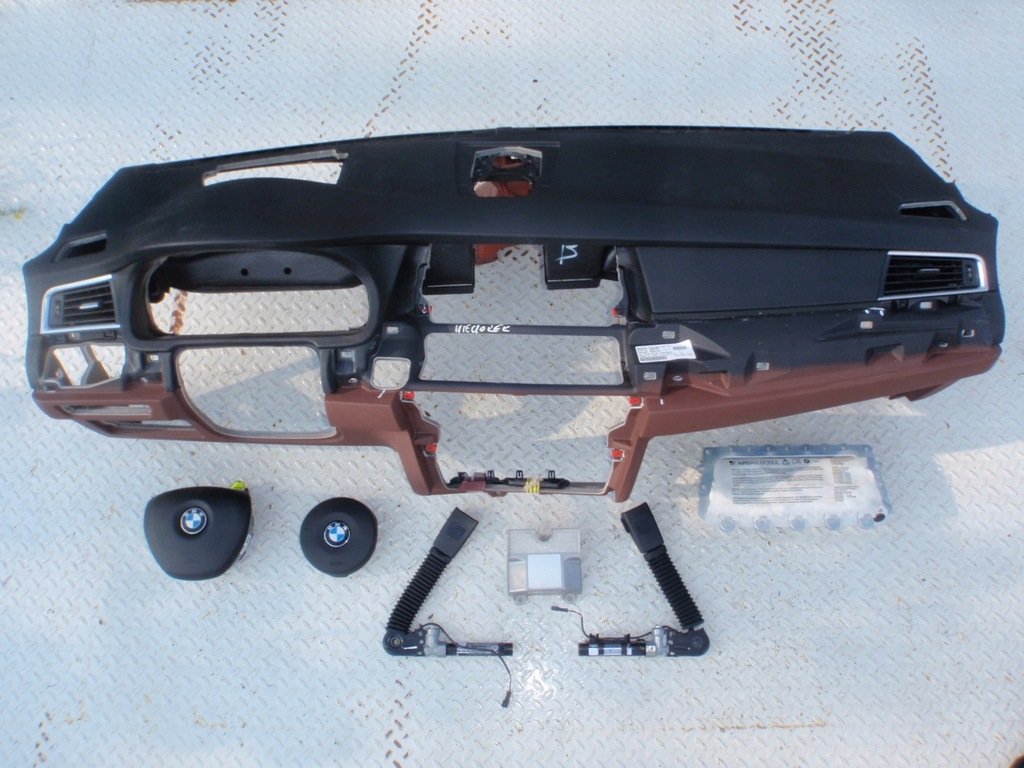 фото №1, Bmw 5 f07 gt коричневый приборная панель приборная панель консоль подушки безопасности