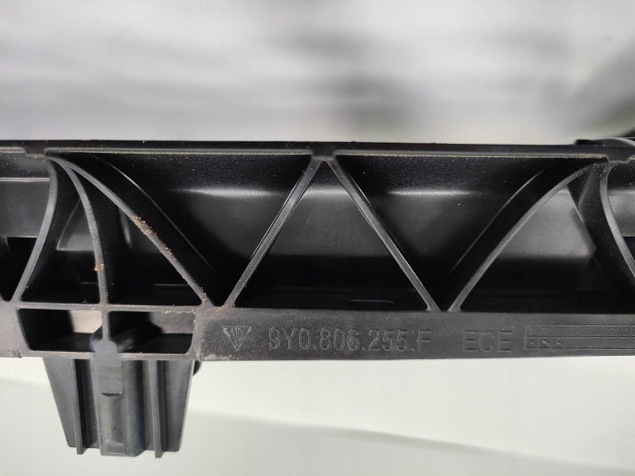 фото №11, Впуск повітря жалюзі балка верхній 9y0806255f cayenne 9y 24^