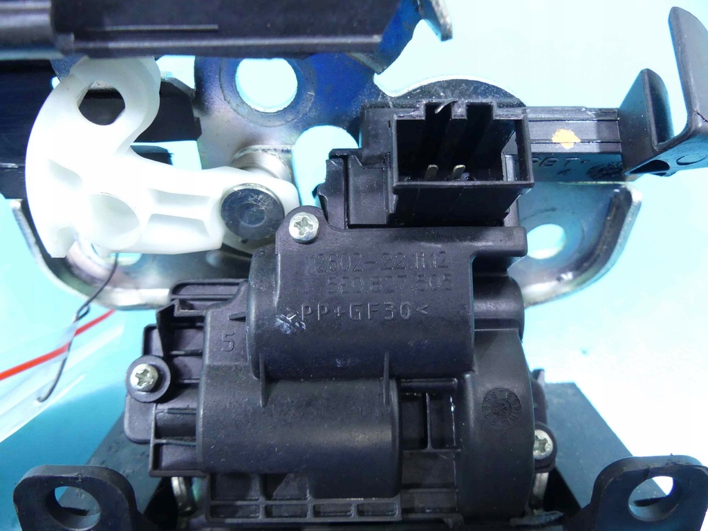 фото №5, Замок кришки задня skoda rapid hb 5d 12-16