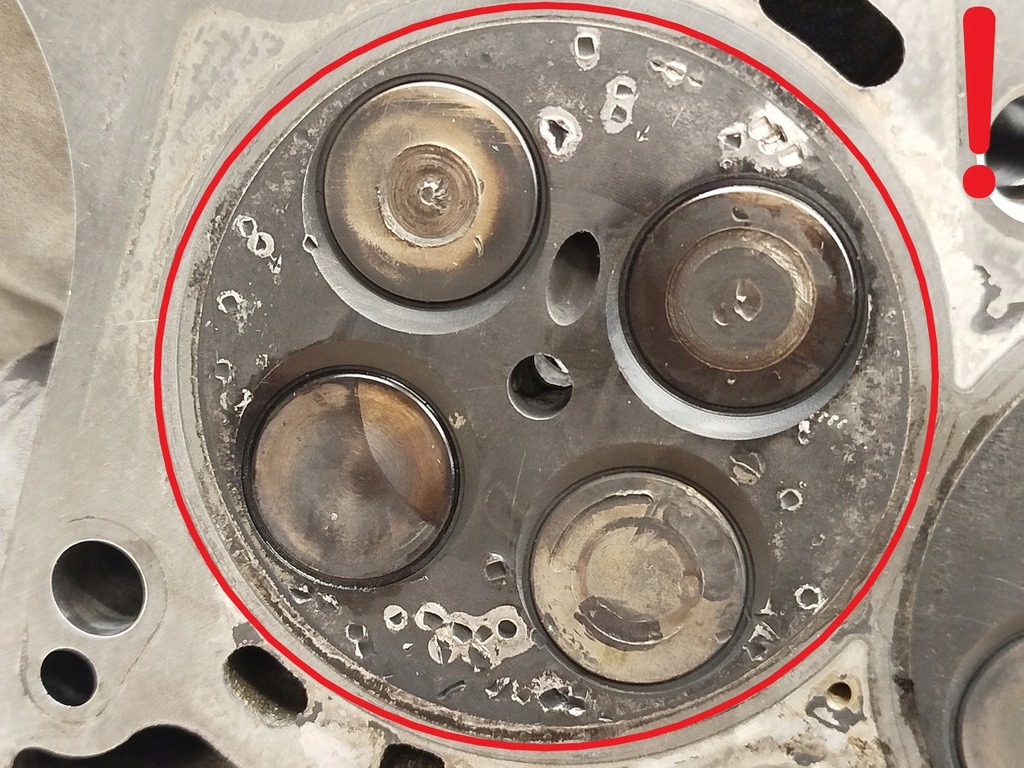 фото №3, Головка двигуна bmw rover land rover 2247038 11 2.0 cdt m47r