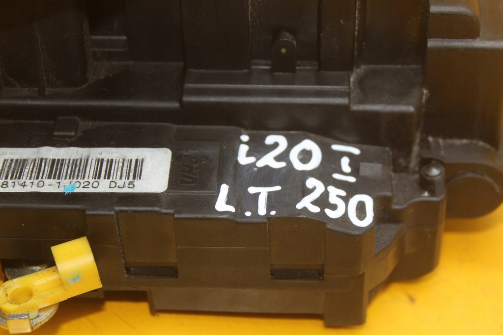 фото №8, Замок дверь левый задняя hyundai i20 i 5d 81410 1j020