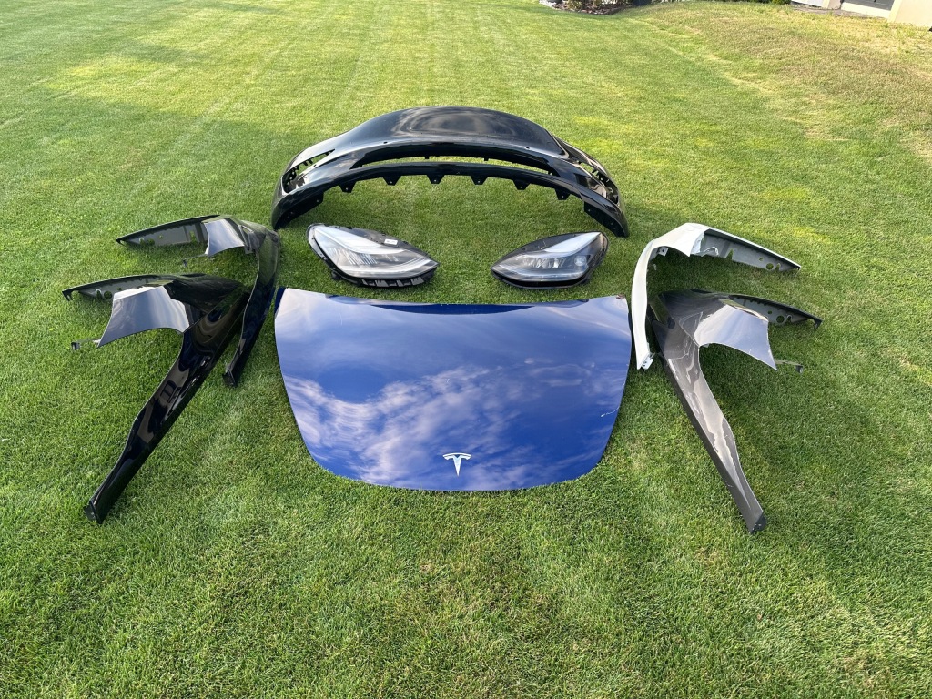 Купить Tesla model 3 фара правая  перед led 1077376-00-c