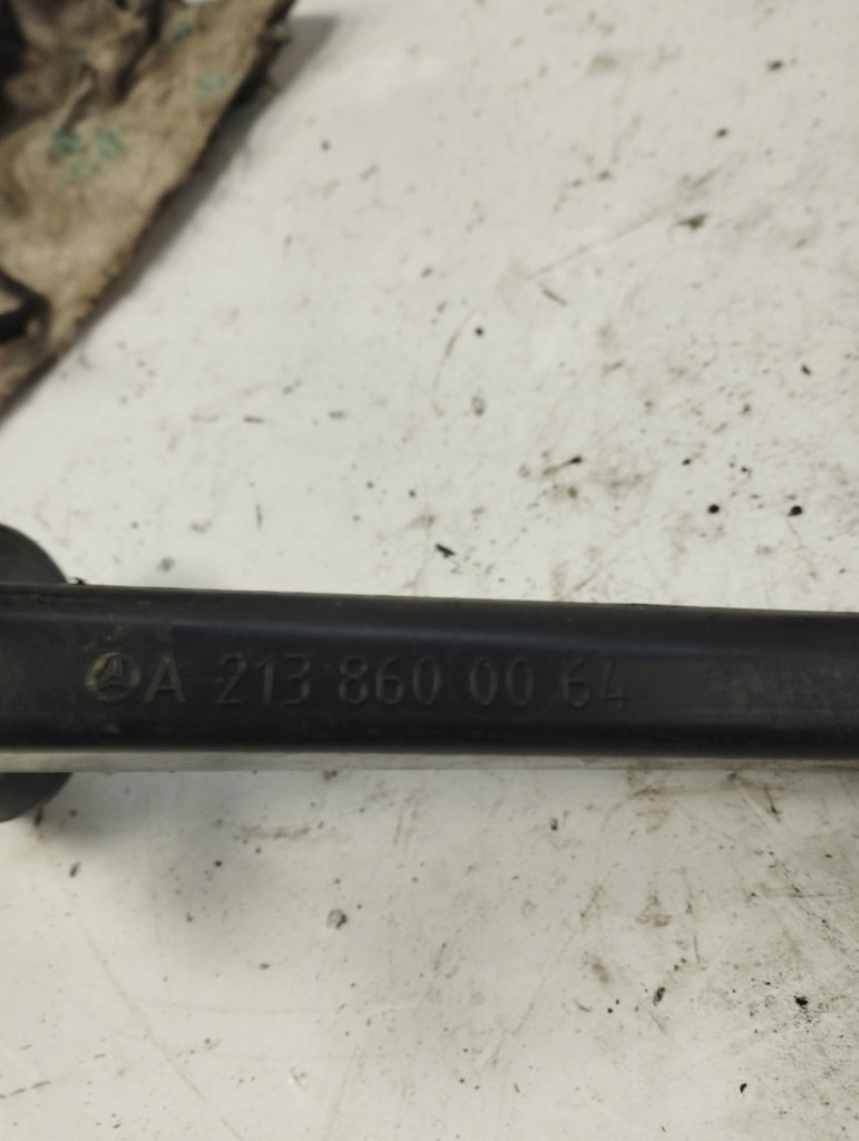 Купить Mercedes w213 заливная горловина бака омывателя трубка заливной a2138690066