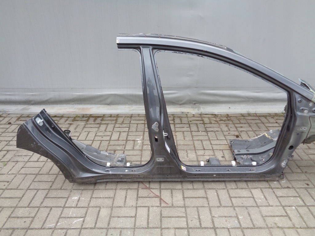 фото №4, Avensis t27 kombi поріг правий блок двигуна обшивка